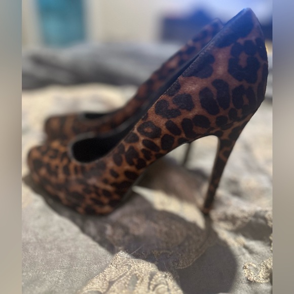 Enzo Angiolini Easamendra Heel - Picture 4 of 9